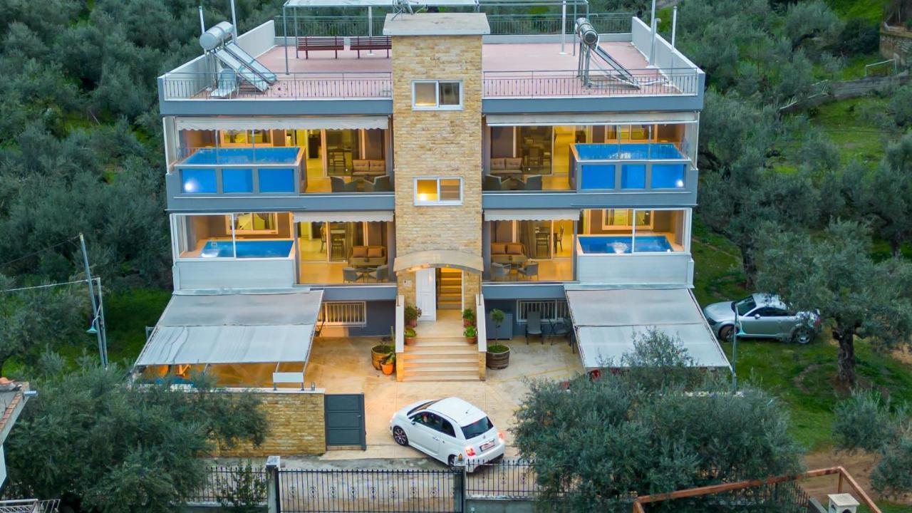 קלמאטה Grand Suites With Private Pools מראה חיצוני תמונה