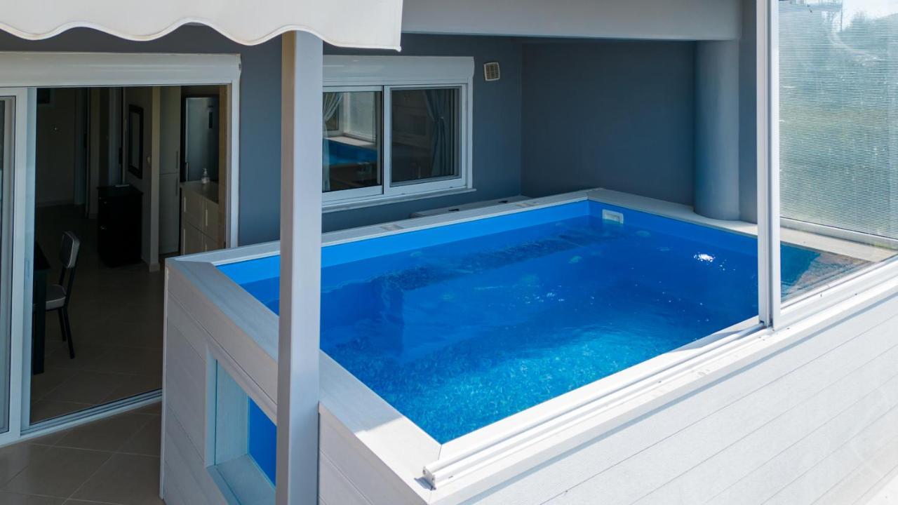 קלמאטה Grand Suites With Private Pools מראה חיצוני תמונה
