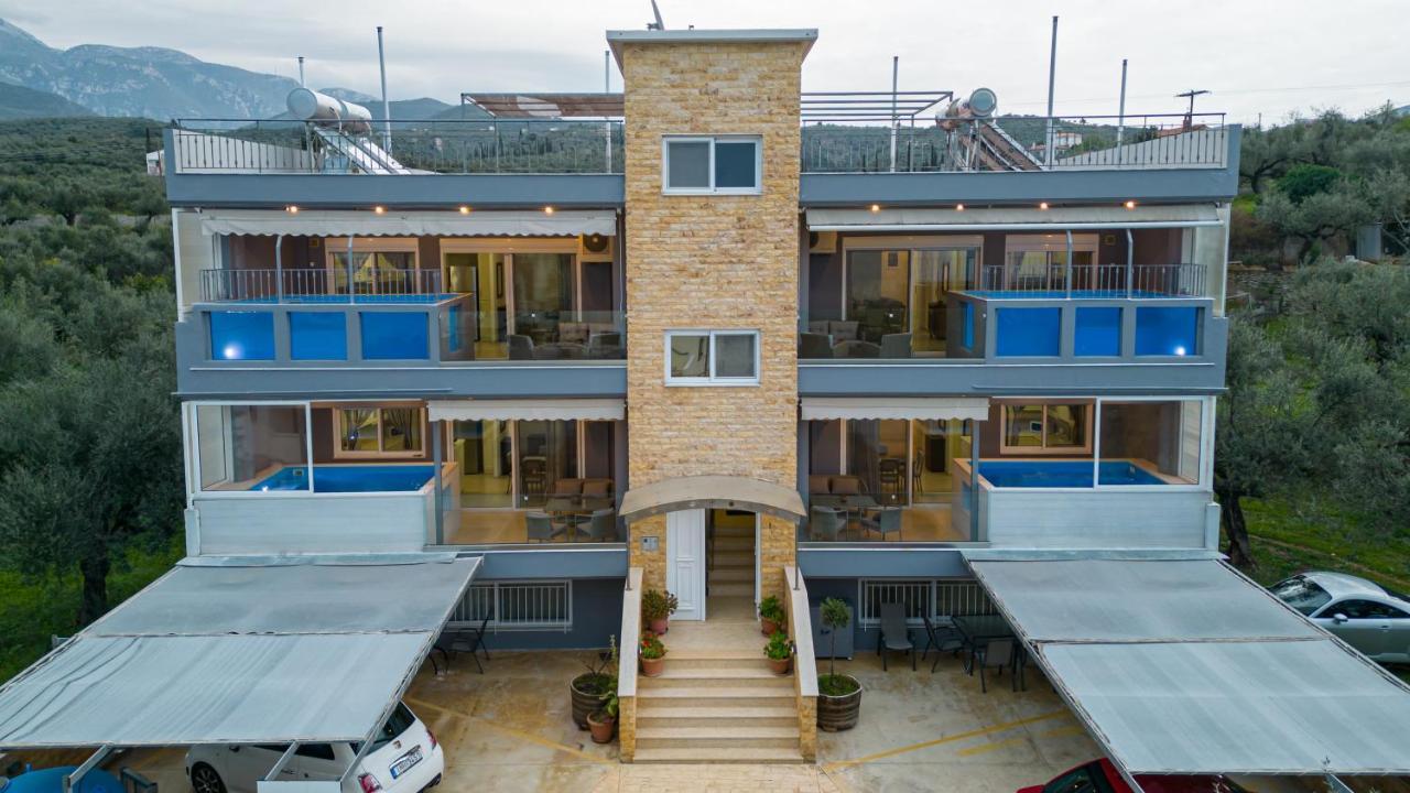 קלמאטה Grand Suites With Private Pools מראה חיצוני תמונה