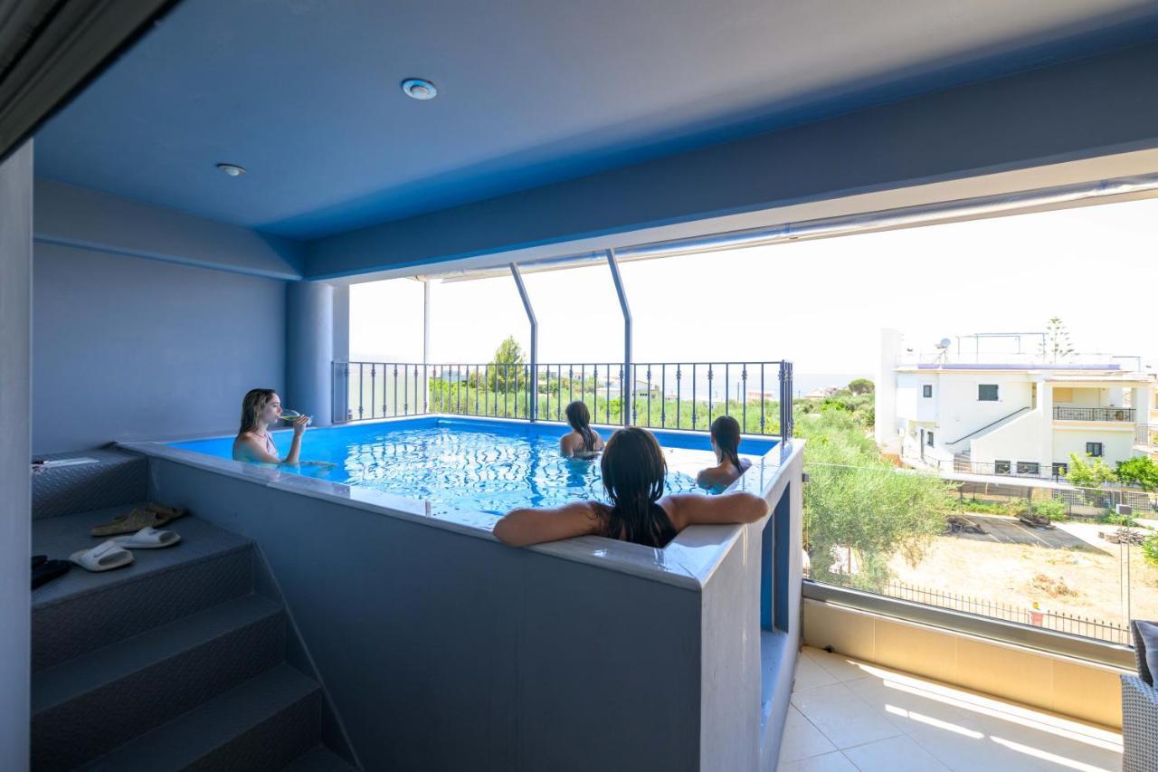 קלמאטה Grand Suites With Private Pools מראה חיצוני תמונה