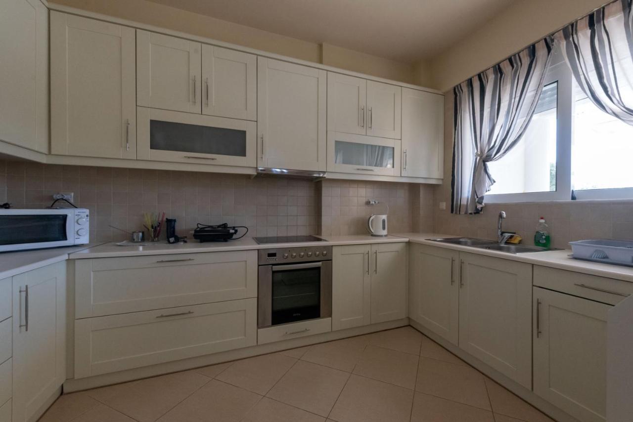 קלמאטה Grand Suites With Private Pools מראה חיצוני תמונה