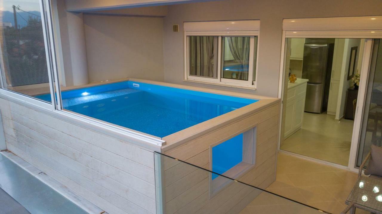 קלמאטה Grand Suites With Private Pools מראה חיצוני תמונה